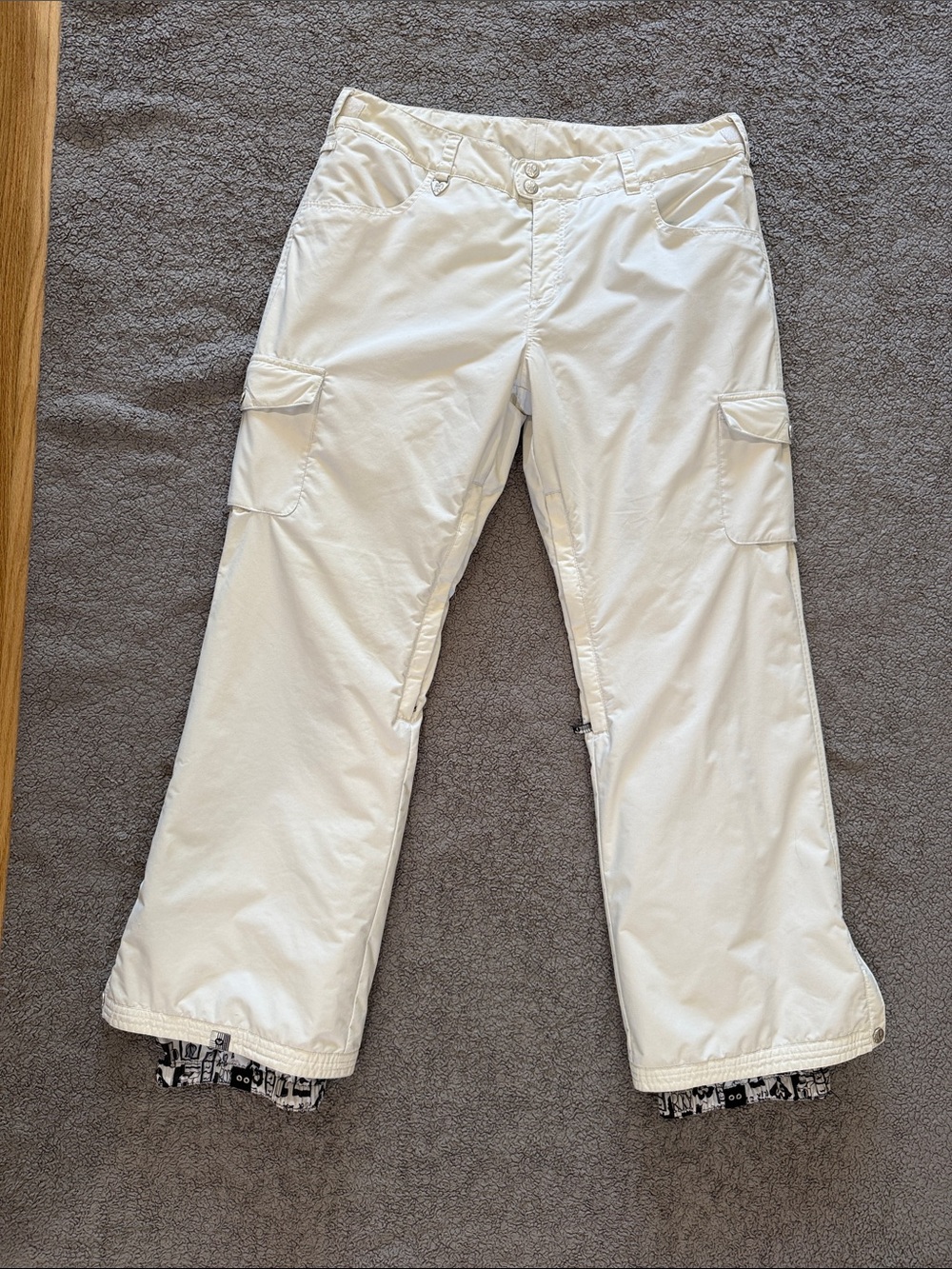 Roxy White Women's Cargo Snow Pants with Printed Gaiter